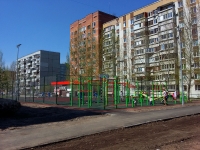 Тольятти, улица 70 лет Октября, спортивная площадка 
