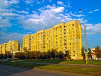 Тольятти, улица Автостроителей, дом 3. многоквартирный дом