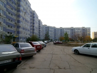 Тольятти, улица Автостроителей, дом 15. многоквартирный дом