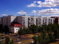 Тольятти, улица Автостроителей, дом 53. многоквартирный дом