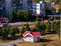 Тольятти, улица Автостроителей, дом 3А. магазин