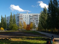 Тольятти, улица Баныкина, дом 40. многоквартирный дом