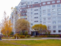 Тольятти, улица Ворошилова, дом 1. многоквартирный дом