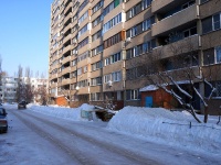 陶里亚蒂市, Voroshilov st, 房屋 16. 公寓楼
