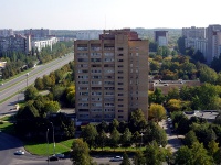 Togliatti, Voroshilov st, house 49. Apartment house