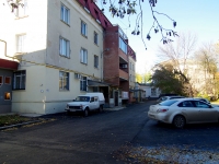 Togliatti, Gidrostroevskaya st, house 12. Apartment house