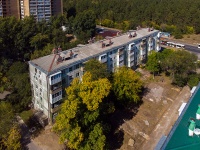 Togliatti, st Gromovoi, house 14. Apartment house