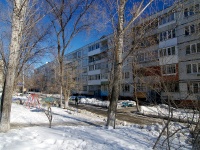 陶里亚蒂市, Gromovoi st, 房屋 32. 公寓楼