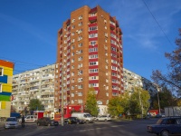 Тольятти, улица Дзержинского, дом 12. многоквартирный дом