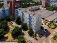 Togliatti, Dzerzhinsky st, house 14. Apartment house