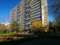 Togliatti, Dzerzhinsky st, house 77. Apartment house