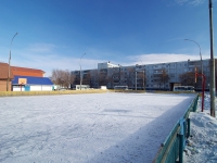 Тольятти, улица Дзержинского, спортивная площадка 