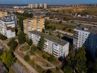 neighbour house: st. Zheleznodorozhnaya, house 41. Apartment house