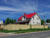 Togliatti, Internatsionalnaya st, house 96. Private house