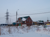 Togliatti, Kaluzhskaya st, house 44. Private house