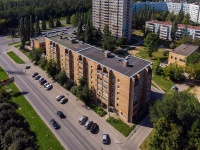 Togliatti, Karbyshev st, house 25. Apartment house