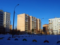 Togliatti, Karbyshev st, house 14. Apartment house