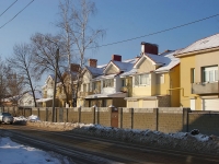 Togliatti, Komsomolskaya st, house 20. Apartment house