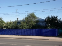 Тольятти, улица Комсомольская, дом 113. индивидуальный дом