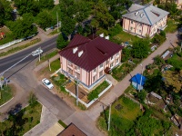 neighbour house: road. Komsomolskoe, house 2. Apartment house