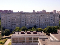 Тольятти, Космонавтов бульвар, дом 19. многоквартирный дом