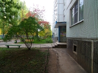 陶里亚蒂市, Kurchatov blvd, 房屋 4. 公寓楼