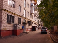 陶里亚蒂市, Lenin st, 房屋 73. 公寓楼