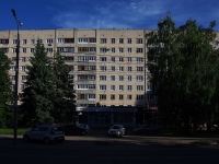 Togliatti, Leningradskaya st, house 55. Apartment house