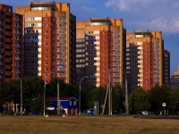 Togliatti, Leninsky avenue, house 1Г. Apartment house