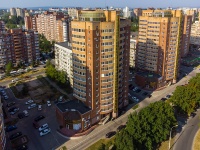 Togliatti, avenue Leninsky, house 1Г. Apartment house