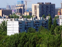Тольятти, Ленинский проспект, дом 26. многоквартирный дом