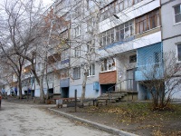 Togliatti, Matrosov st, house 22. Apartment house