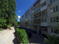 Togliatti, Matrosov st, house 42. Apartment house
