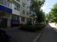 Togliatti, Matrosov st, house 52. Apartment house