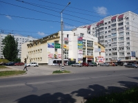 Тольятти, торговый центр "Солнечный", улица Механизаторов, дом 11