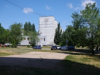 Тольятти, улица Механизаторов, дом 14. многоквартирный дом
