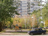 Тольятти, Московский проспект, дом 1. многоквартирный дом