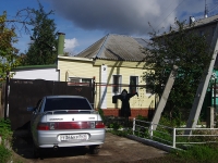 Togliatti, Nekrasov Ln, house 82. Private house