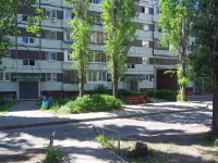 Тольятти, Орджоникидзе бульвар, дом 2. многоквартирный дом