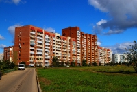 Togliatti, Ofitserskaya st, house 17. Apartment house