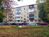 Togliatti, Pobedy st, house 49. Apartment house