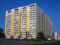 Togliatti, Primorsky blvd, house 57. Apartment house