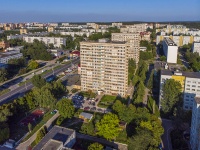 Togliatti, Primorsky blvd, house 33. Apartment house