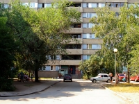 Togliatti, Primorsky blvd, house 38. Apartment house