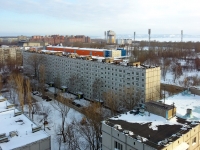 Togliatti, Primorsky blvd, house 42. Apartment house