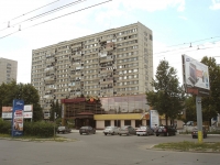 Тольятти, улица Революционная, дом 34. многоквартирный дом