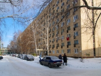 Togliatti, Revolyutsionnaya st, house 7 к.2. Apartment house