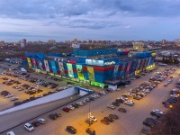 Тольятти, торговый центр "Русь на Волге", улица Революционная, дом 52А