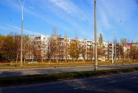 Togliatti, Sverdlov st, house 44. Apartment house