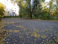 Тольятти, улица Свердлова, спортивная площадка 